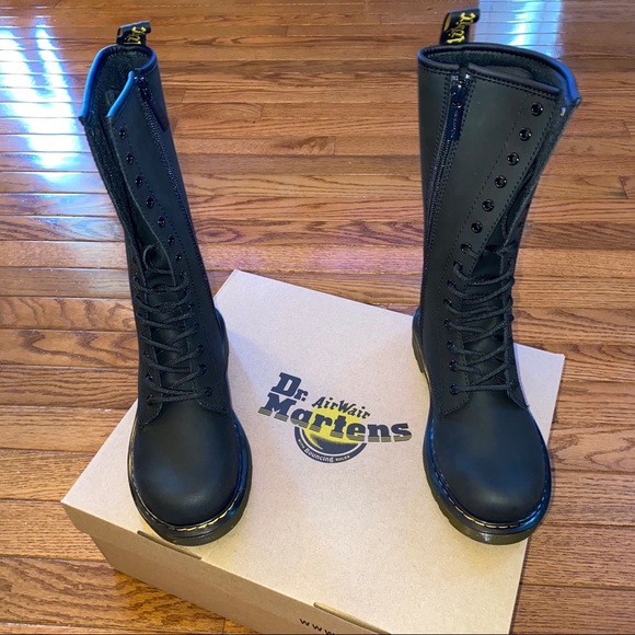 New Kid Girl’s Dr. Martens Junior Black Tall Boots - Picture 2 of 5